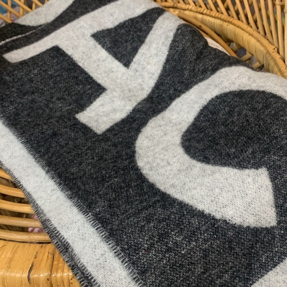 Acne studios scarf new with tags - Picture 7 of 9